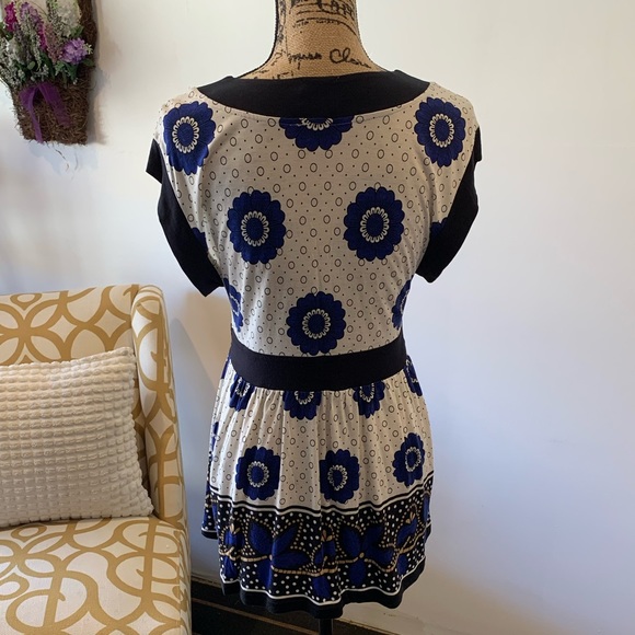 Anthropologie C Keer White with BlueFloral Blouse - Picture 4 of 5